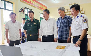 Quảng Nam: Khẩn cấp ứng cứu các ngư dân gặp nạn trên biển