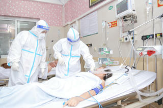 Chi phí điều trị Covid-19 khi chuyển sang nhóm B