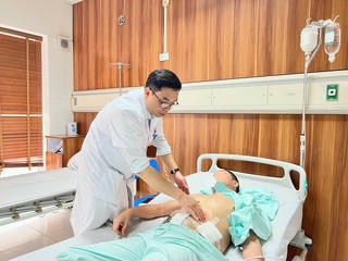 Suýt mất mạng vì chiếc tăm tre