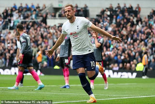 Tottenham vươn lên vị trí thứ 4 ở vòng 35 Premier League