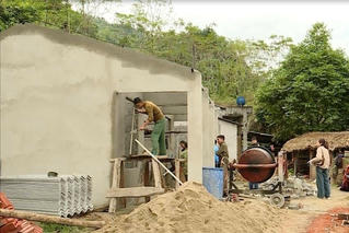 Chung tay dựng xây mái ấm cho người nghèo