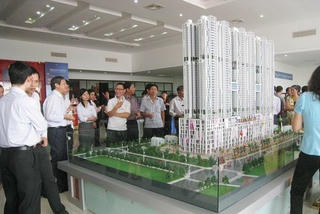 Cân nhắc quy định giao dịch bất động sản qua sàn môi giới