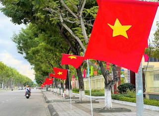 Yêu nước bắt đầu từ những việc nhỏ