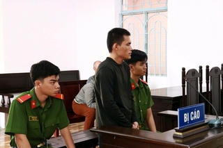 Lãnh án hơn 13 năm tù vì vô cớ đâm người, đốt xe
