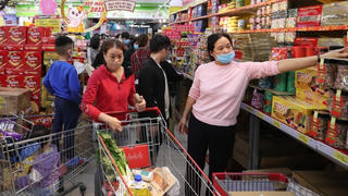 Kích cầu nội địa: Cơ hội cho hàng Việt