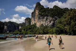Du lịch Thái hồi sinh