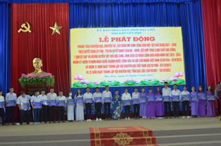 Bạc Liêu: Trao 2.000 suất học bổng cho học sinh vượt khó, hiếu học 