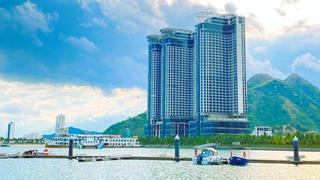 Ngân hàng rao bán, hạ giá trăm tỷ các resort vẫn không ai mua 