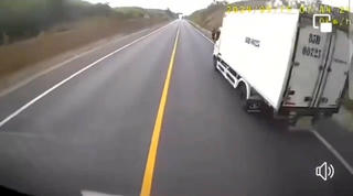 Xác minh, xử lý xe tải ‘vượt ẩu’ trên cao tốc Cam Lộ - La Sơn