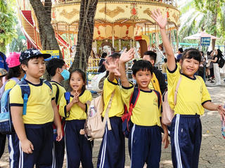 TP Hồ Chí Minh: Trao quà cho 3.000 trẻ có hoàn cảnh khó khăn