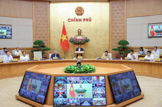 Thủ tướng chủ trì họp phiên họp đầu tiên của Chính phủ sau khi 'sắp xếp lại giang sơn'