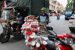 Thủ phủ vàng mã tất bật chuẩn bị dịp Rằm tháng 7