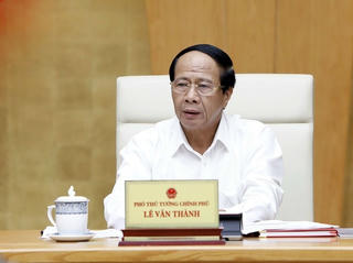 Gỡ thẻ vàng, tuyệt đối không để EC “rút thẻ đỏ”