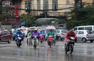 Hà Nội chiều tối và đêm nay có mưa rào dông vài nơi