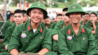 Tăng tuổi tuyển chọn đào tạo sĩ quan dự bị với sinh viên khi tốt nghiệp đại học