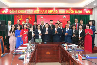 Khai giảng khóa bồi dưỡng công tác Mặt trận cho cán bộ Mặt trận Lào Xây dựng đất nước