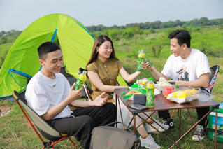 Cùng Trà Xanh Không Độ tìm tỷ phú 