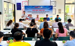 Giải bóng đá dành cho thanh niên công nhân ở Bình Dương