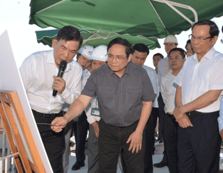 Thủ tướng Phạm Minh Chính làm việc với UBND TP HCM về giải ngân vốn đầu tư công