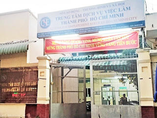 Giám sát để chặn lạm thu