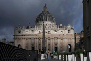 Vatican bắt đầu mật nghị bầu Giáo hoàng mới