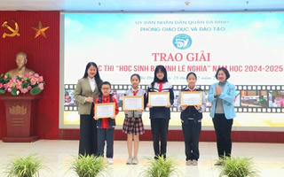 Trao giải cuộc thi 'Học sinh Ba Đình lễ nghĩa'