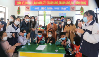 Những điều giản dị nhưng thấm đẫm giá trị trong ‘Ngôi nhà trí tuệ’ - Bài cuối: Sức sống mới cho nhà văn hóa cộng đồng