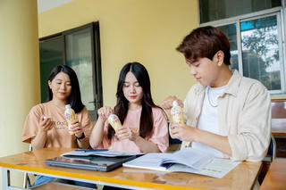Duy trì lối sống lành mạnh và cách vượt qua rào càn thời gian