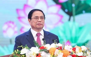 Thủ tướng: Đẩy mạnh thi đua, tỏa sáng tinh thần yêu nước, cống hiến, dám nghĩ, dám làm