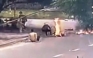 Vụ tưới xăng châm lửa đốt người phụ nữ: Mẹ chồng và con dâu bị khởi tố tội giết người