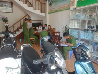 Cuộc chiến với tín dụng đen