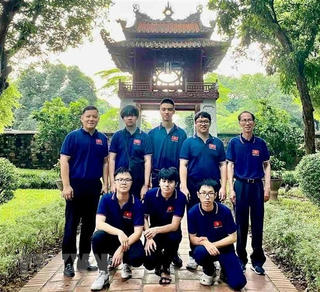 Việt Nam giành 2 Huy chương Vàng Olympic Toán học quốc tế 2023