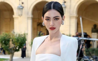 Mỹ nhân xứ sở chùa Vàng Mai Davika 'tái xuất'