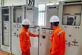 Công ty Điện lực Hòa Bình chú trọng đầu tư, nâng cấp hạ tầng lưới điện 110kV