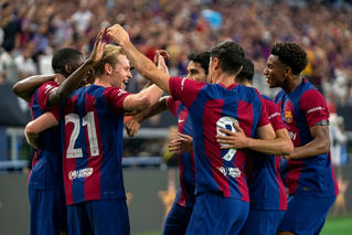 Barcelona giành chiến thắng thuyết phục 3-0 trước Real Madrid