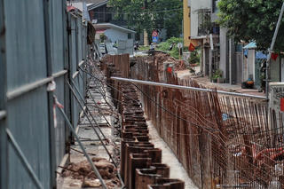 Nhanh chóng đắp thân đê hữu Hồng để chống lũ