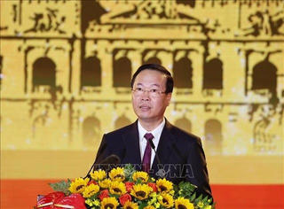 Chủ tịch nước kêu gọi bà con kiều bào chung tay xây đắp cơ đồ, tiềm lực, vị thế, uy tín của đất nước