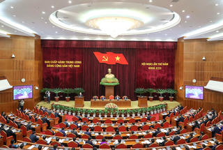 Khách quan luân chuyển cán bộ