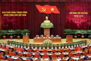 Nóng bỏng cuộc chiến chống tham nhũng, tiêu cực