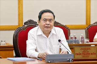 Bộ Chính trị cho ý kiến về dự thảo văn kiện và phương án nhân sự đại hội 3 tỉnh, thành phố