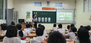 Đưa tiếng Anh thành ngôn ngữ thứ 2 trong trường học: Giải pháp từ địa phương