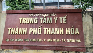 Một Trung tâm Y tế đề nghị các bệnh viện góp gần 100 triệu đồng để làm băng rôn 