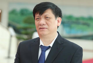 Nguyễn Thanh Long và thuộc cấp giúp đỡ Công ty Việt Á ra sao?