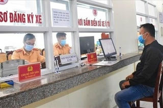 Từ 26/3, Cục CSGT vận hành trang dịch vụ công mới cấp, đổi giấy phép lái xe