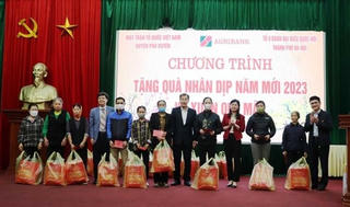 Để người nghèo ai cũng có Tết