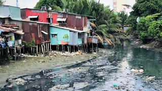 Ì ạch di dời nhà ven kênh, rạch