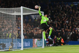 Chelsea đánh rơi chiến thắng trước Arsenal