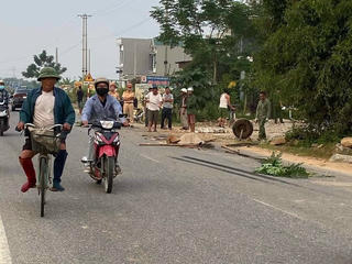 Đi xin rơm từ 4h sáng, một người phụ nữ bị tông tử vong