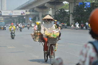 Thủ đô Hà Nội ngày nắng, đêm có mưa dông vài nơi
