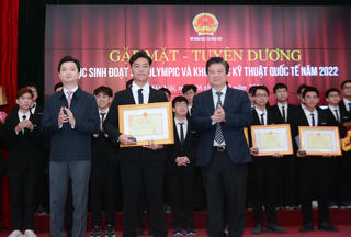 Học sinh Việt Nam đại thắng trên đấu trường Olympic quốc tế